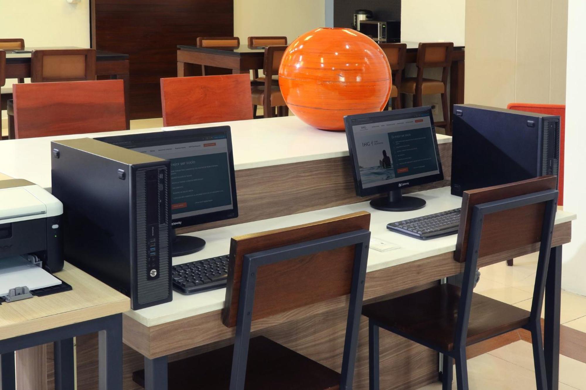 Holiday Inn Express Manzanillo By Ihg Экстерьер фото