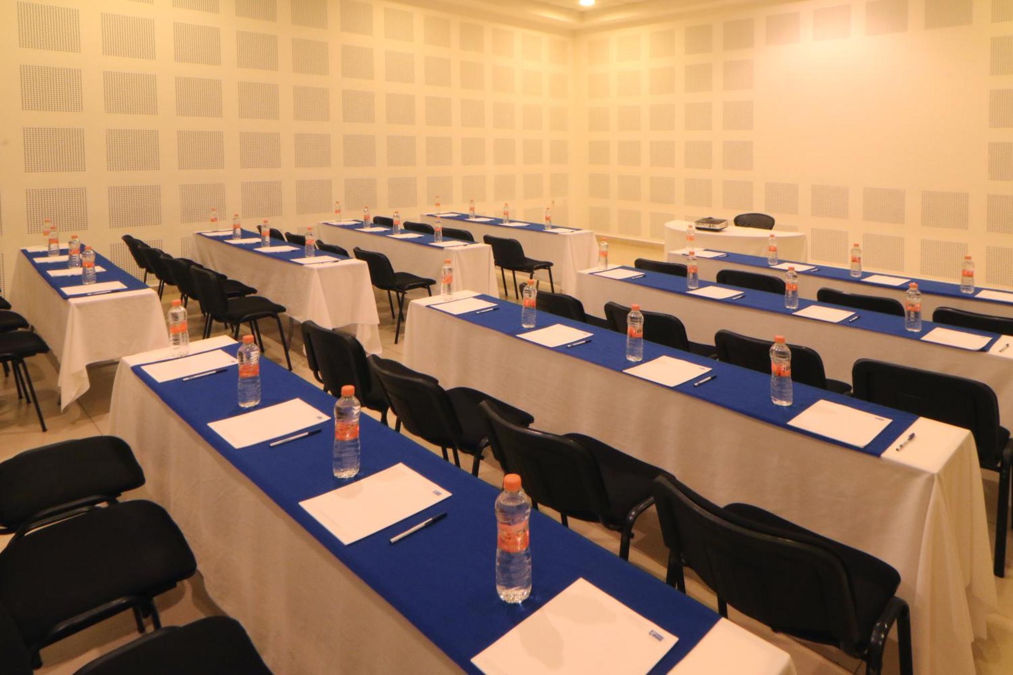 Holiday Inn Express Manzanillo By Ihg Экстерьер фото
