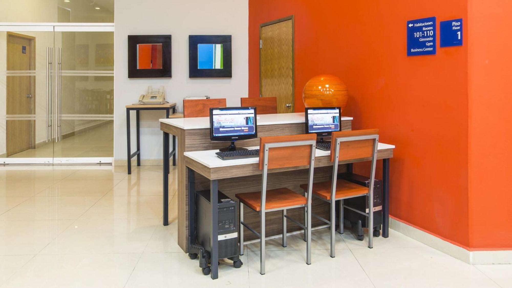 Holiday Inn Express Manzanillo By Ihg Экстерьер фото