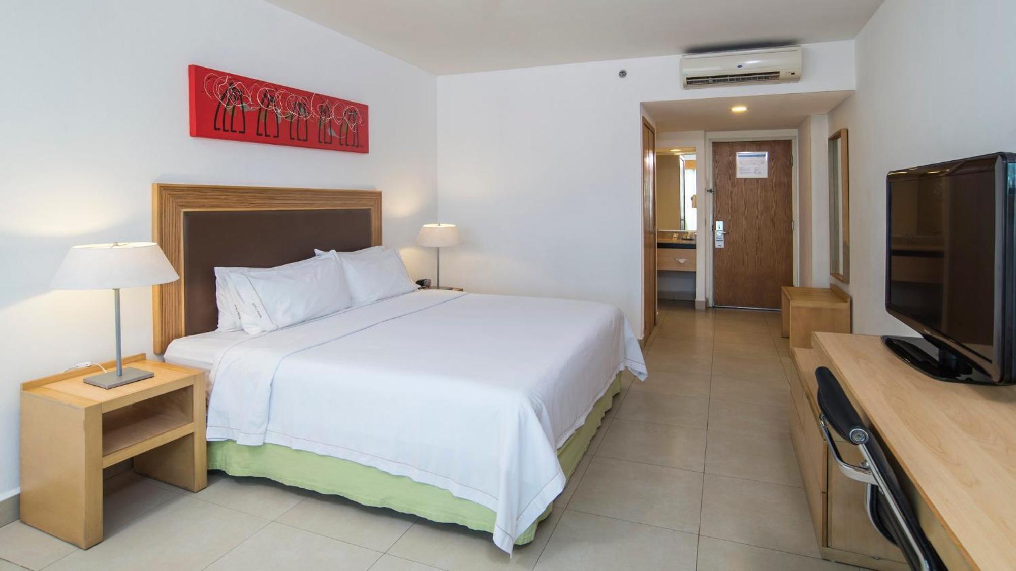 Holiday Inn Express Manzanillo By Ihg Экстерьер фото